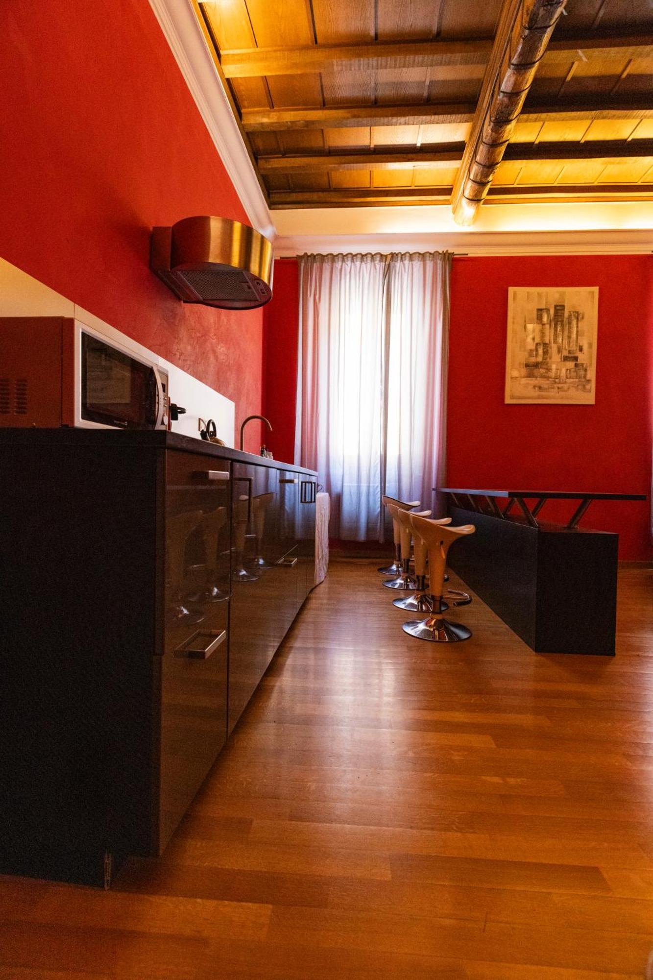 LivinRome Barberini Apt Luaran gambar