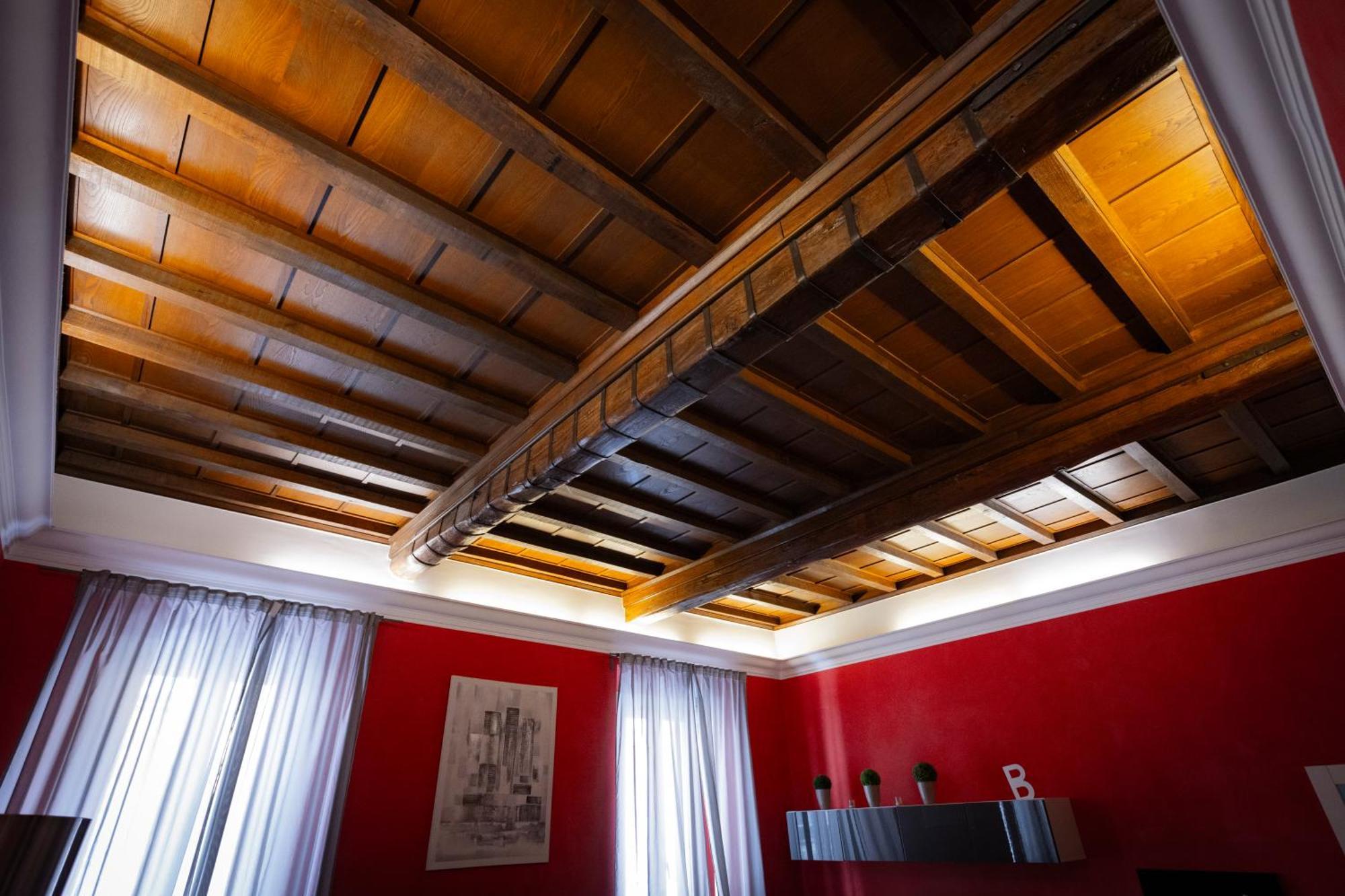 LivinRome Barberini Apt Luaran gambar